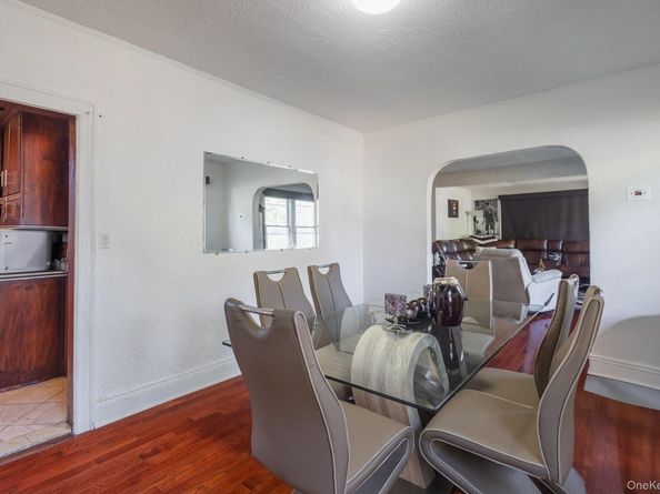 135-01 232 Street, Laurelton NY 11413