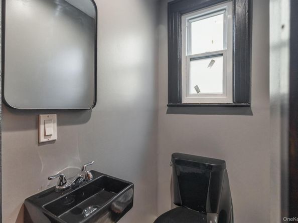 135-01 232 Street, Laurelton NY 11413