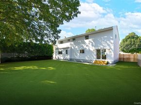 11 Cayuga Avenue, Deer Park NY 11729