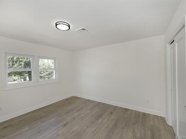 11 Cayuga Avenue, Deer Park NY 11729