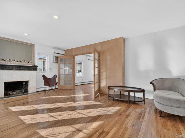 138-16 230th Street, Laurelton NY 11413