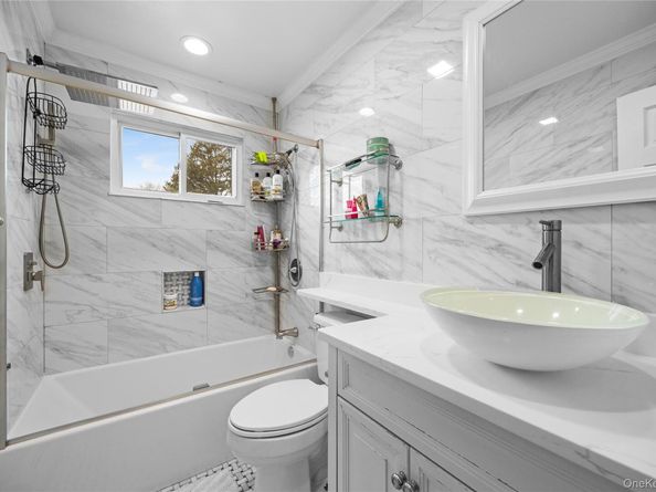 50 S 30th Street, Babylon NY 11798