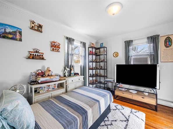 50 S 30th Street, Babylon NY 11798