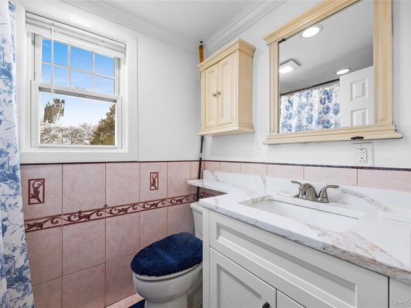 50 S 30th Street, Babylon NY 11798