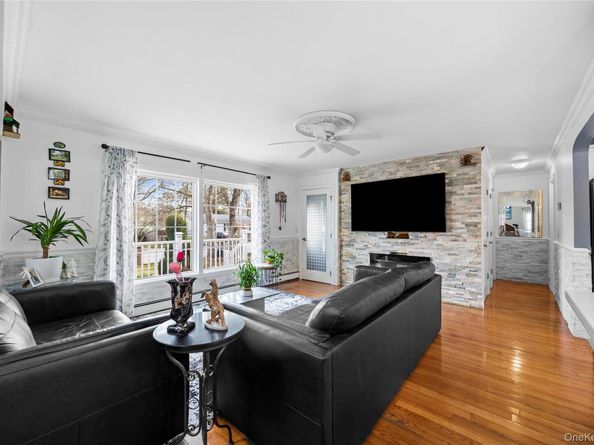 50 S 30th Street, Babylon NY 11798