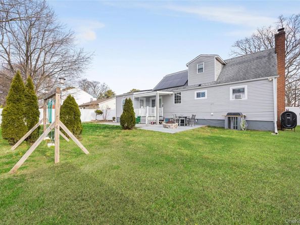 50 S 30th Street, Babylon NY 11798