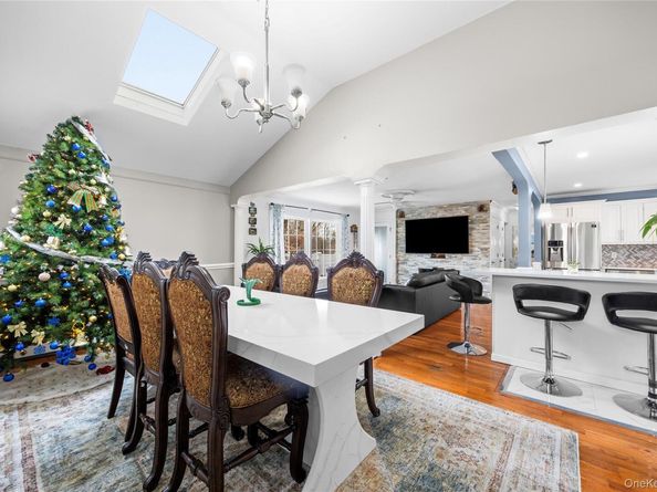 50 S 30th Street, Babylon NY 11798