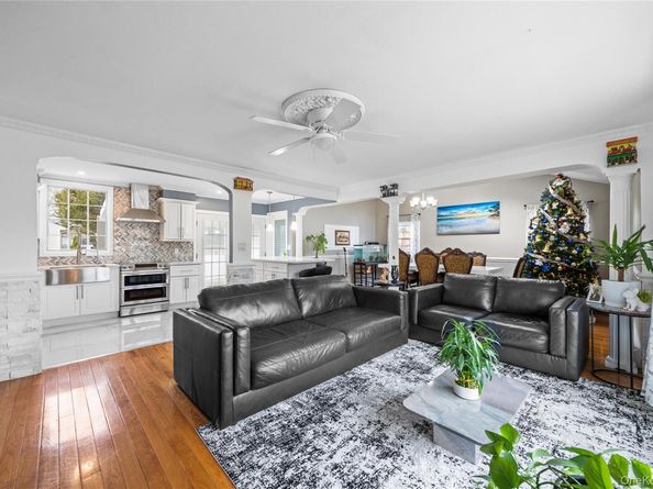 50 S 30th Street, Babylon NY 11798