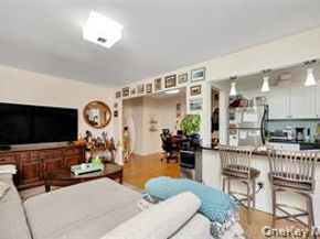 251 W Broadway 306, Long Beach NY 11561