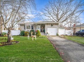275 N Titmus Drive, Mastic NY 11950