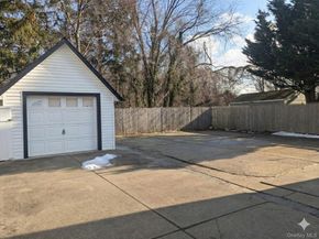 27 Brook Avenue, Bay Shore NY 11706