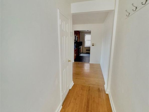 2090 Barnes Avenue 3G, Bronx NY 10462