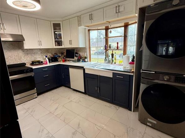 65 Prince Lane, Westbury NY 11590