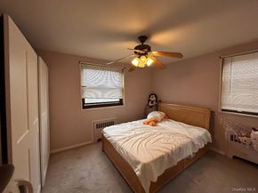 158-18 Cross Island  Parkway Parkway 68, Whitestone NY 11357