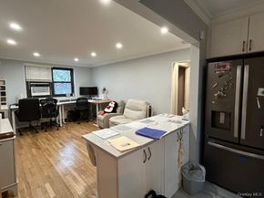 158-18 Cross Island  Parkway Parkway 68, Whitestone NY 11357