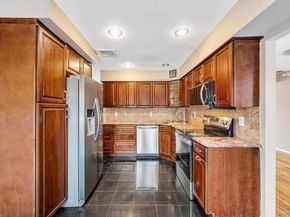 7 Carto Circle, Deer Park NY 11729