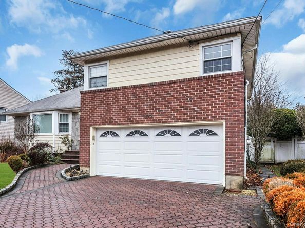 477 De Mott Avenue, North Baldwin NY 11510