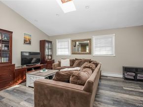 7 Junior Drive, Ronkonkoma NY 11779