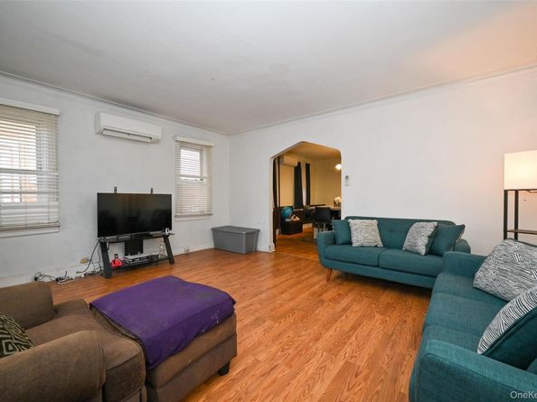 134-21 229th Street, Laurelton NY 11413