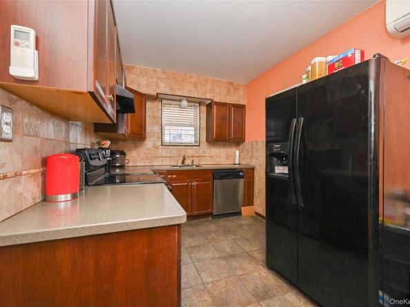 134-21 229th Street, Laurelton NY 11413