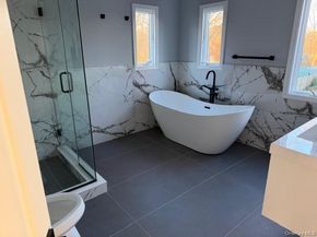 95 Muncie Road, West Babylon NY 11704