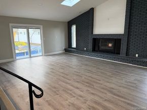 95 Muncie Road, West Babylon NY 11704