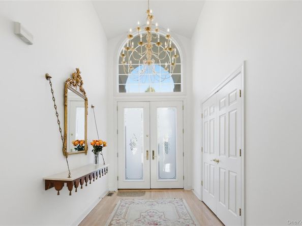 159 Altessa Boulevard, Melville NY 11747