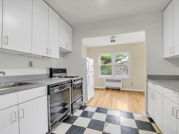 643 Pelham Road 6D, New Rochelle NY 10805