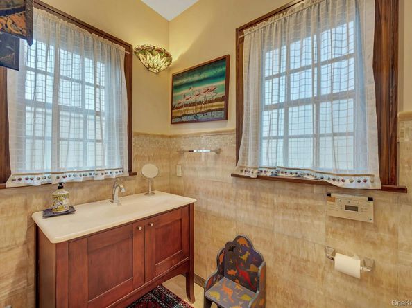 45 Wilmot Road, New Rochelle NY 10804