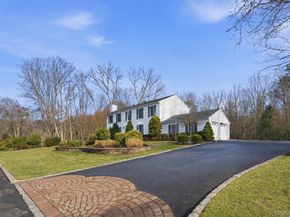 39 Foreston Circle, Manorville NY 11949