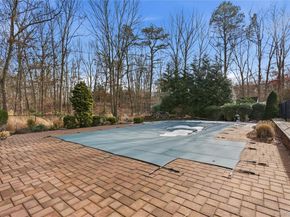 39 Foreston Circle, Manorville NY 11949