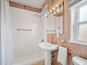 1224 Knickerbocker Avenue, Mamaroneck NY 10543