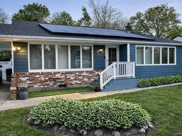 23 Glenwood Lane, Huntington NY 11743