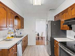 25 Lawrence Street, New Hyde Park NY 11040