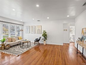 25 Lawrence Street, New Hyde Park NY 11040