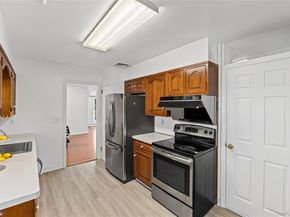 25 Lawrence Street, New Hyde Park NY 11040