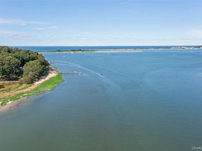 88 Dyke Road, Setauket NY 11733