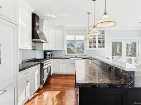 8 Canal Way, Hampton Bays NY 11946