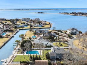 8 Canal Way, Hampton Bays NY 11946