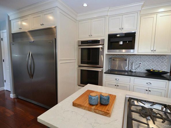 30 Myrtle Lane, Patchogue NY 11772