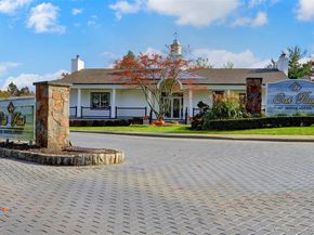 241-70 Oak Park Drive 84B, Little Neck NY 11362