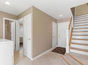 20 Hemingway Drive, Dix Hills NY 11746
