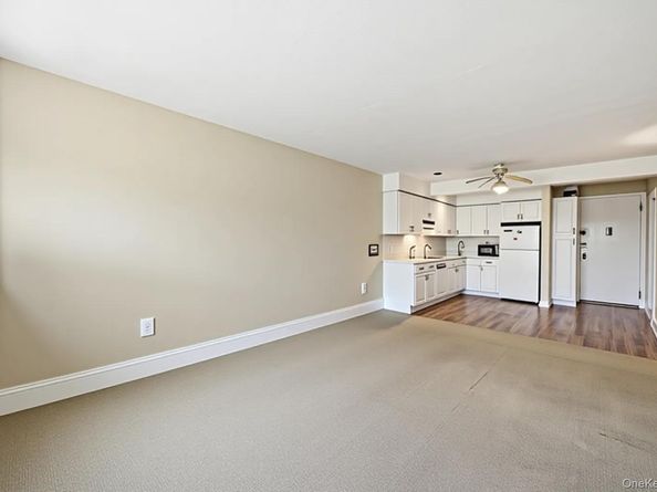 1910 Pelham Parkway S 4E, Bronx NY 10461