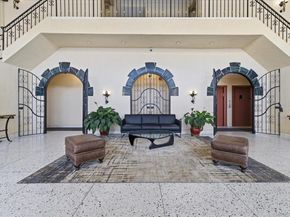 370 W Broadway 5C, Long Beach NY 11561