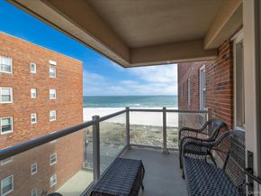 370 W Broadway 5C, Long Beach NY 11561
