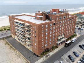 370 W Broadway 5C, Long Beach NY 11561