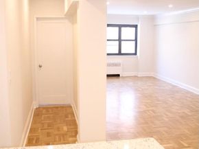 50 White Oak Street 1C, New Rochelle NY 10801
