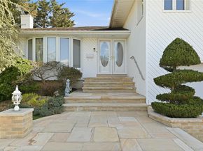 14 Millpond Street, Jericho NY 11753