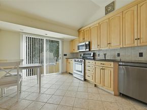 14 Millpond Street, Jericho NY 11753