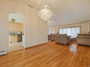 14 Millpond Street, Jericho NY 11753